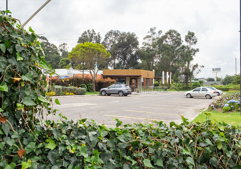 Parqueo Guaymaral Plaza