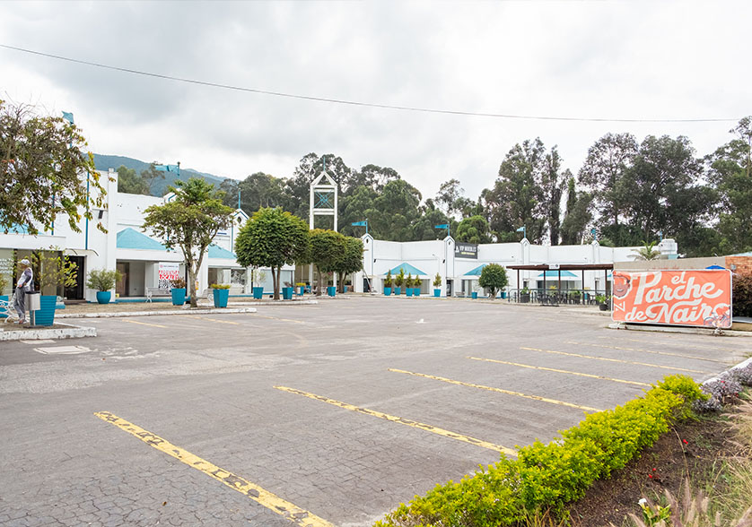 Parqueo Guaymaral Plaza